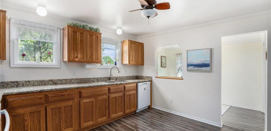 Homes for Sale in Dearborn, MO 64439 | 105 N August Street