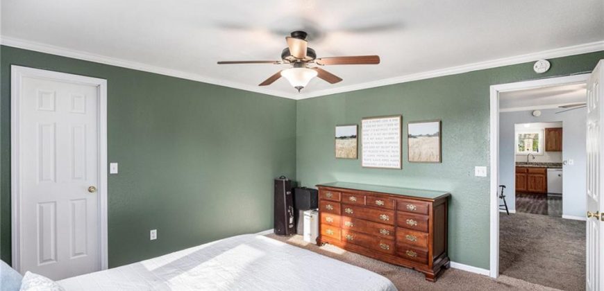 Homes for Sale in Dearborn, MO 64439 | 105 N August Street