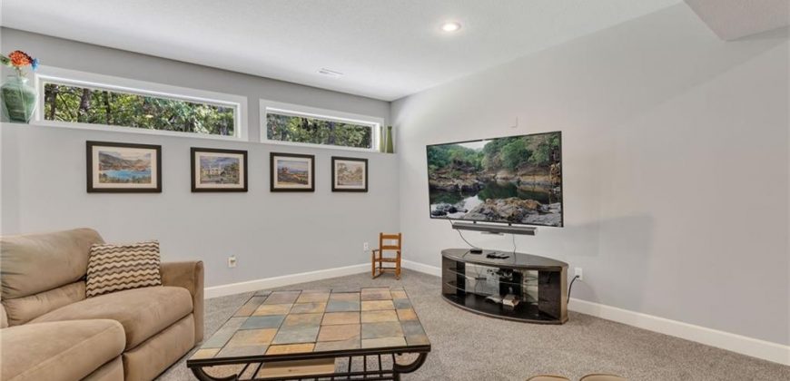 Homes for Sale in Kansas City, MO 64154 | 10919 N Hull Avenue