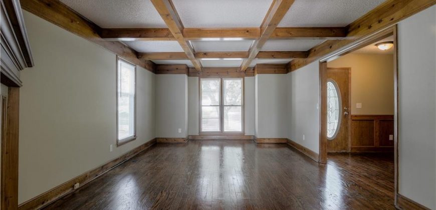 Homes for Sale in Gladstone, MO 64119 | 5835 N College Street