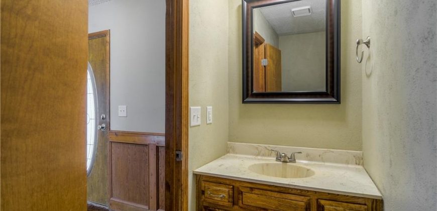 Homes for Sale in Gladstone, MO 64119 | 5835 N College Street