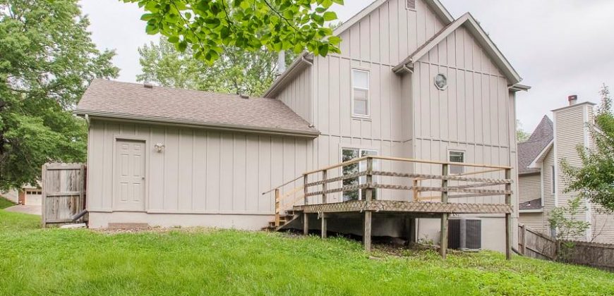 Homes for Sale in Gladstone, MO 64119 | 5835 N College Street