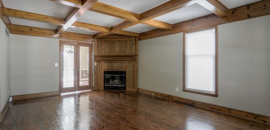 Homes for Sale in Gladstone, MO 64119 | 5835 N College Street