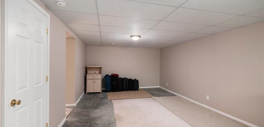 Homes for Sale in Smithville, MO 64089 | 407  Amesbury Drive
