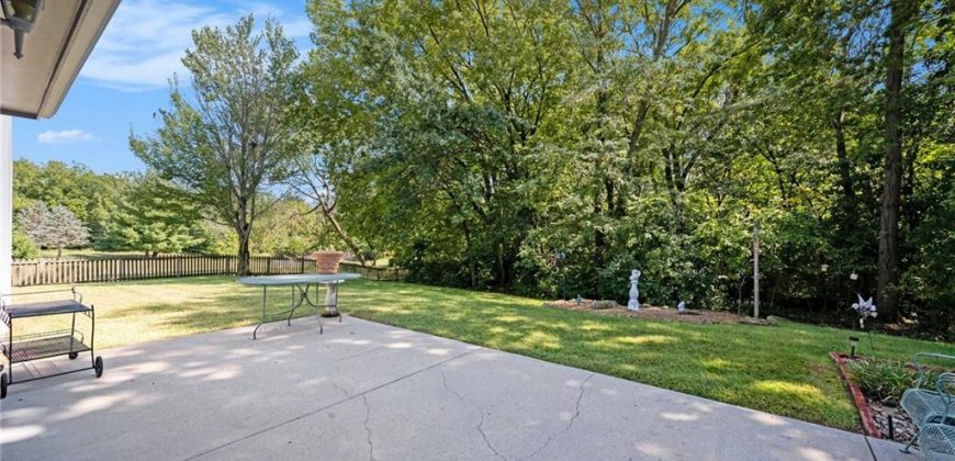Homes for Sale in Smithville, MO 64089 | 407  Amesbury Drive