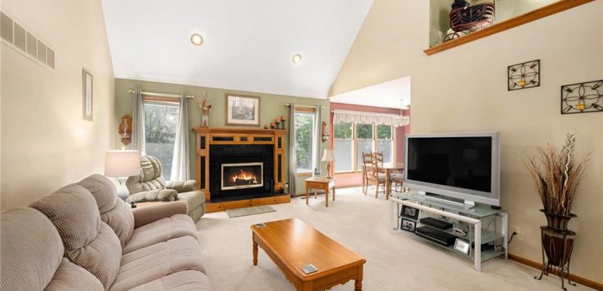 Homes for Sale in Smithville, MO 64089 | 407  Amesbury Drive