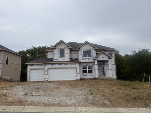 Homes for Sale in Kansas City, MO 64156 | 8905 N Colorado Avenue