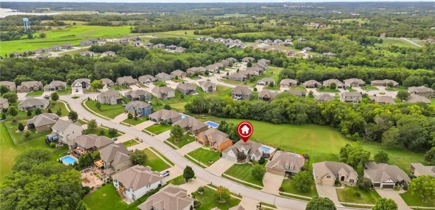 Homes for Sale in Smithville, MO 64089 | 607  Indian Trail Court
