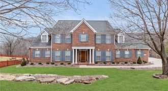 Homes for Sale in Gladstone, MO 64119 | 7605 N Chestnut Avenue