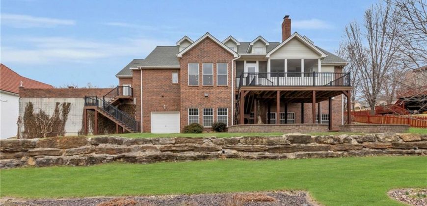 Homes for Sale in Gladstone, MO 64119 | 7605 N Chestnut Avenue