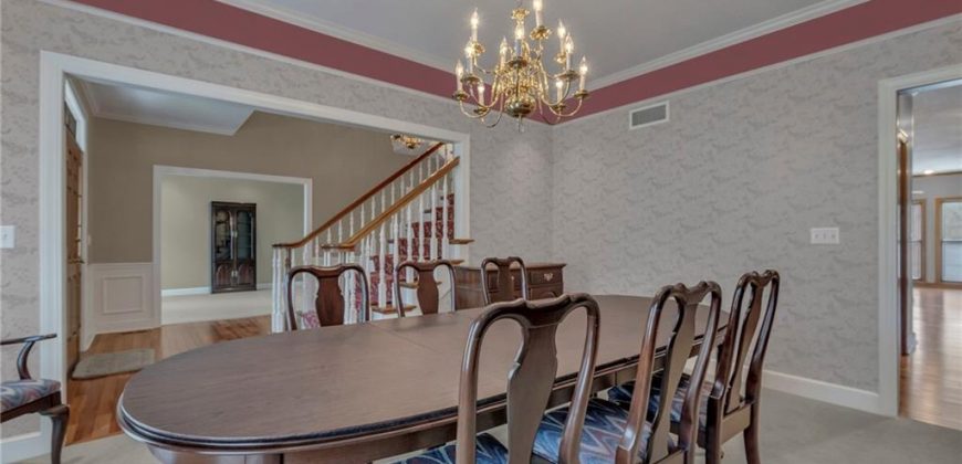 Homes for Sale in Gladstone, MO 64119 | 7605 N Chestnut Avenue