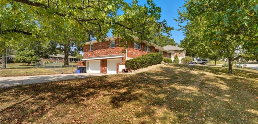Homes for Sale in Kansas City, MO 64118 | 7802 N Wayne Avenue