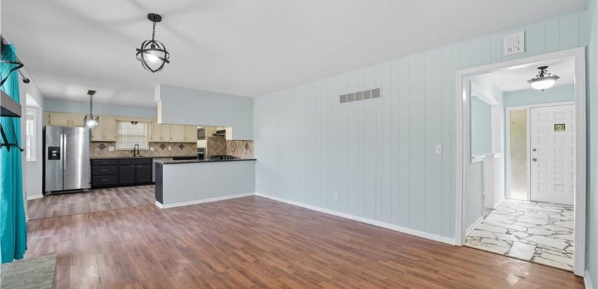 Homes for Sale in Kansas City, MO 64118 | 7802 N Wayne Avenue
