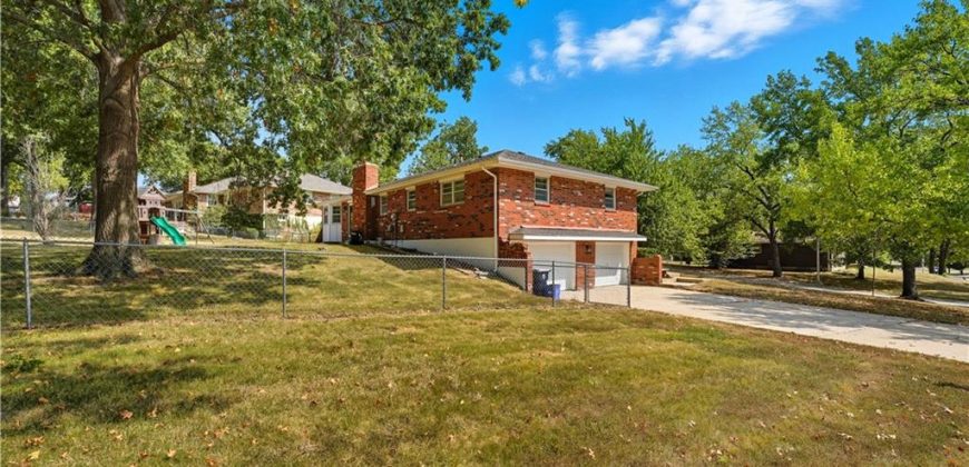 Homes for Sale in Kansas City, MO 64118 | 7802 N Wayne Avenue
