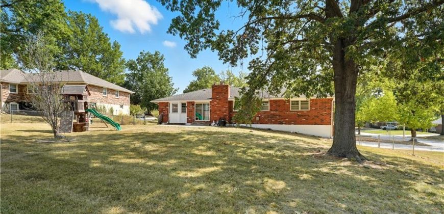 Homes for Sale in Kansas City, MO 64118 | 7802 N Wayne Avenue