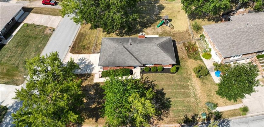 Homes for Sale in Kansas City, MO 64118 | 7802 N Wayne Avenue