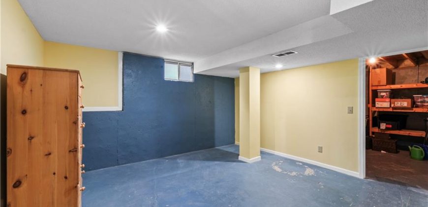 Homes for Sale in Kansas City, MO 64118 | 1002 NW 63rd Street