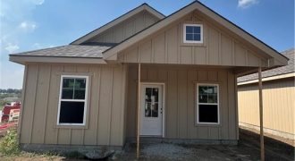 Homes for Sale in Kearney, MO 64060 | 1600  Cottonwood Creek Avenue, Unit#1