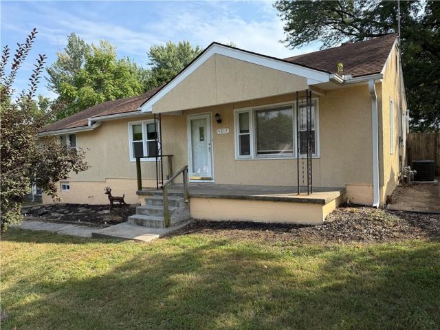 Homes for Sale in Kansas City, MO 64117 | 4817 NE 46th Street