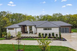 7410-NW-Pampas-Lane-mls-2535375-image-1