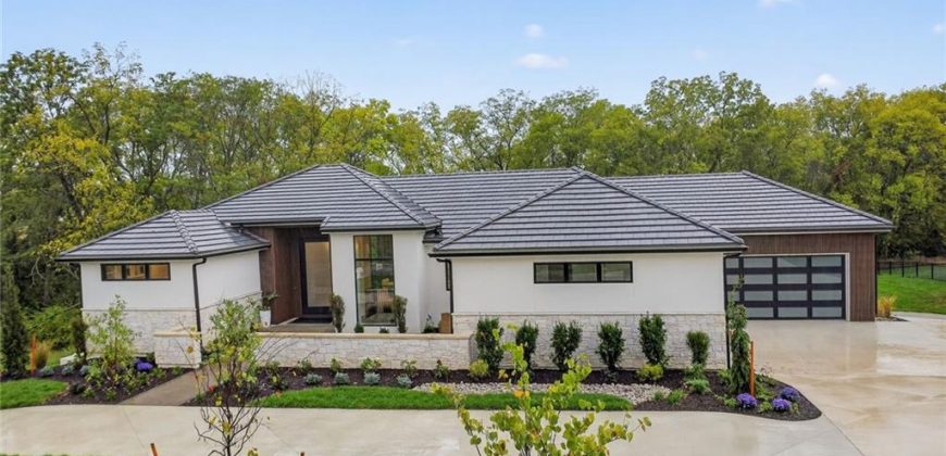 Homes for Sale in Parkville, MO 64152 | 7410 NW Pampas Lane