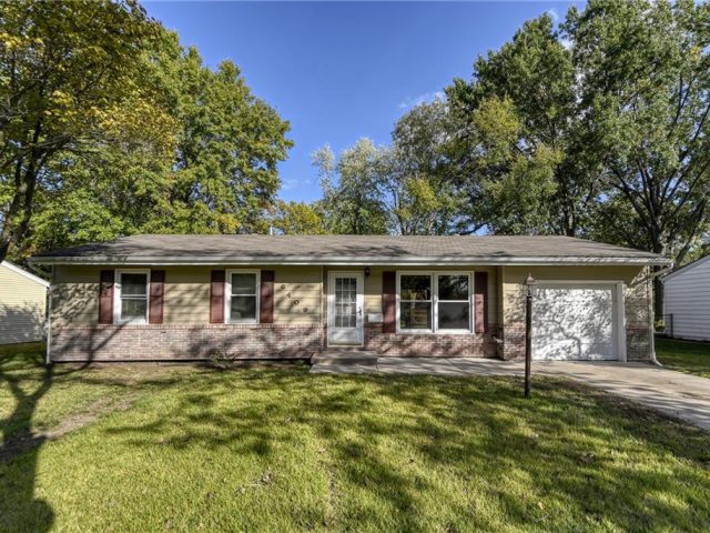 Homes for Sale in Gladstone, MO 64119 | 6409 N Indiana Avenue