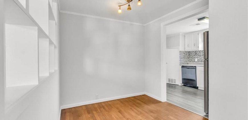 Homes for Sale in Claycomo, MO 64119 | 205 E Longfellow Street