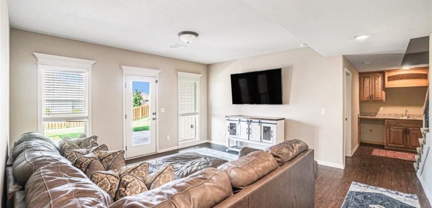 Homes for Sale in Kansas City, MO 64156 | 10840 N Corrington Avenue