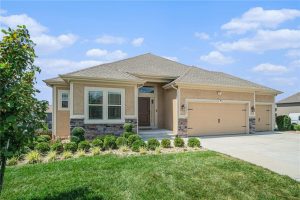 10840-N-Corrington-Avenue-mls-2570115-image-1