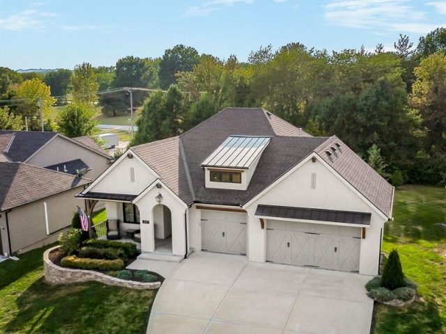 Homes for Sale in Kearney, MO 64060 | 1830  Falcon Court
