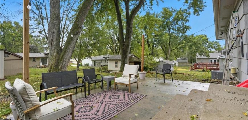 Homes for Sale in Liberty, MO 64068 | 1601  JOHNSTON Street