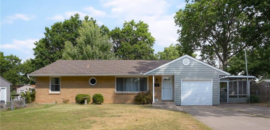Homes for Sale in Gladstone, MO 64118 | 100 NW 64th Terrace
