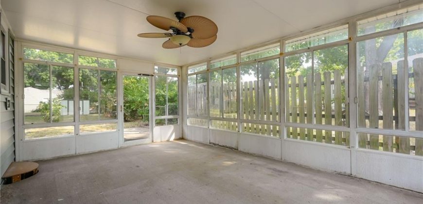 Homes for Sale in Gladstone, MO 64118 | 100 NW 64th Terrace