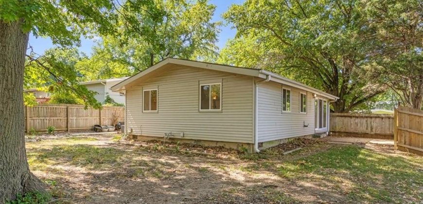 Homes for Sale in Kansas City, MO 64118 | 5705 N Woodland Avenue