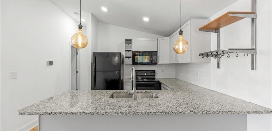 Homes for Sale in Kansas City, MO 64118 | 5705 N Woodland Avenue