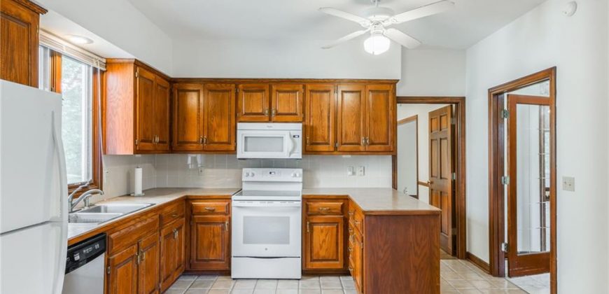 Homes for Sale in Smithville, MO 64089 | 1619  Sunrise Drive