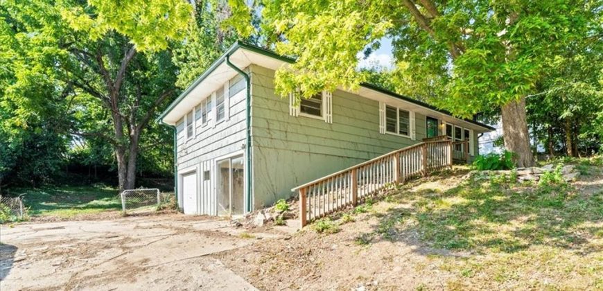 Homes for Sale in Kansas City, MO 64116 | 2425 NE 38th Street