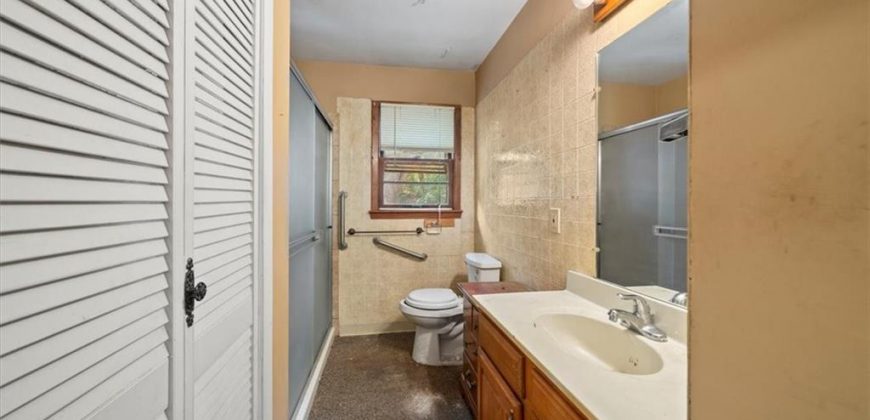 Homes for Sale in Kansas City, MO 64116 | 2425 NE 38th Street