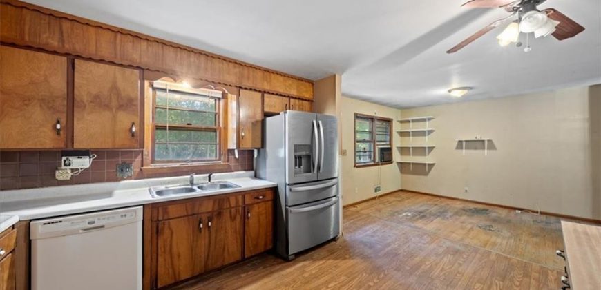 Homes for Sale in Kansas City, MO 64116 | 2425 NE 38th Street