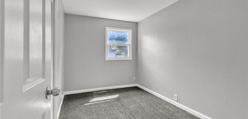 Homes for Sale in Gladstone, MO 64118 | 810 NE 62ND Street