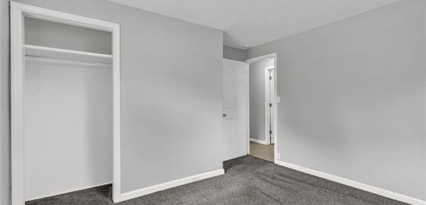 Homes for Sale in Gladstone, MO 64118 | 810 NE 62ND Street