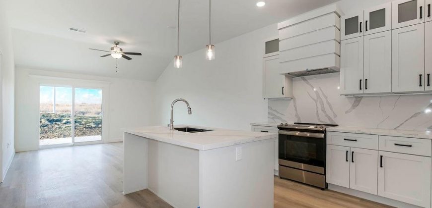 Homes for Sale in Kansas City, MO 64154 | 3827 NW 93rd Street Homes for Sale in Kansas City, MO 64154 | 3827 NW 93rd Street
