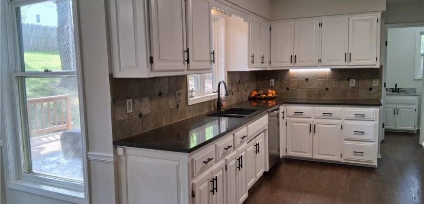 Homes for Sale in Liberty, MO 64068 | 1107  Wildbriar Drive