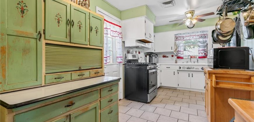 Homes for Sale in Liberty, MO 64068 | 112 S Village Drive