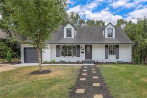 3813-NE-50th-Street-mls-2576170-image-1
