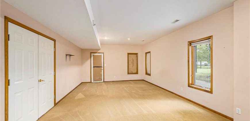 Homes for Sale in Kearney, MO 64060 | 12420  Ridgeview Road