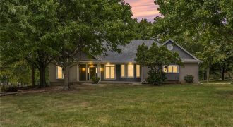 Homes for Sale in Kearney, MO 64060 | 12420  Ridgeview Road
