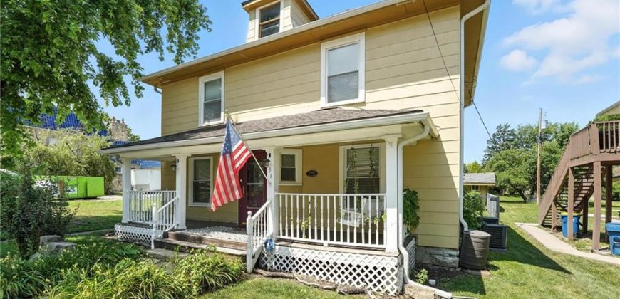 Homes for Sale in Liberty, MO 64068 | 134 S Lincoln Street