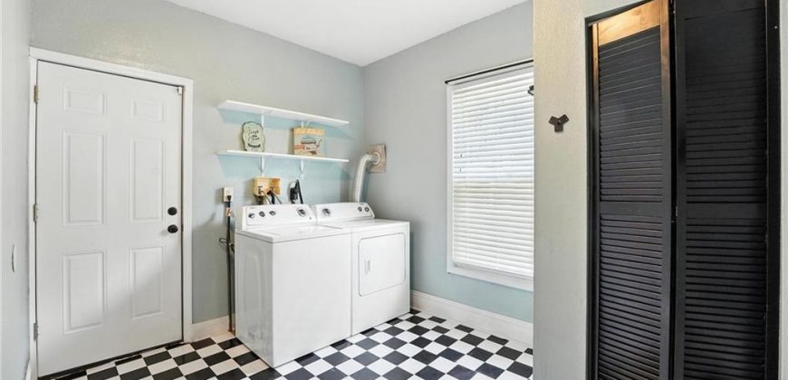 Homes for Sale in Liberty, MO 64068 | 134 S Lincoln Street