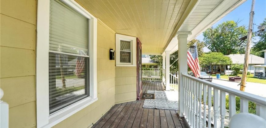 Homes for Sale in Liberty, MO 64068 | 134 S Lincoln Street